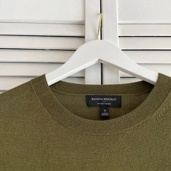 Banana Republic Olive Green Forever Crew Neck Sweater - Picture 4 of 9